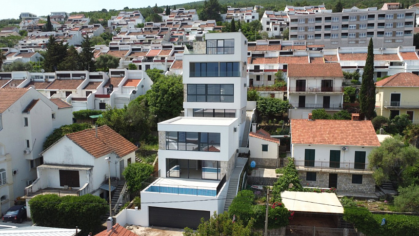 New villas on the seafront in the town of Krasici